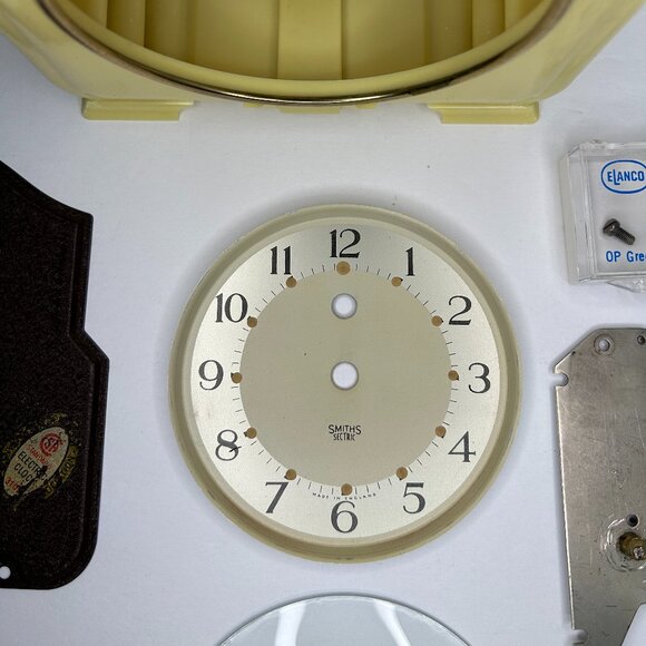 Vintage, Art Deco style, Yellow Bakelite, Smiths Sectric Electric Alarm Clock. - Picture 4 of 7